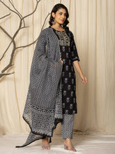 Printed Cotton Blend Kurta With Pants & Dupatta